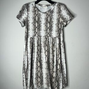 12PM by Mon Ami: Snake print babydoll dress. Sz Small.